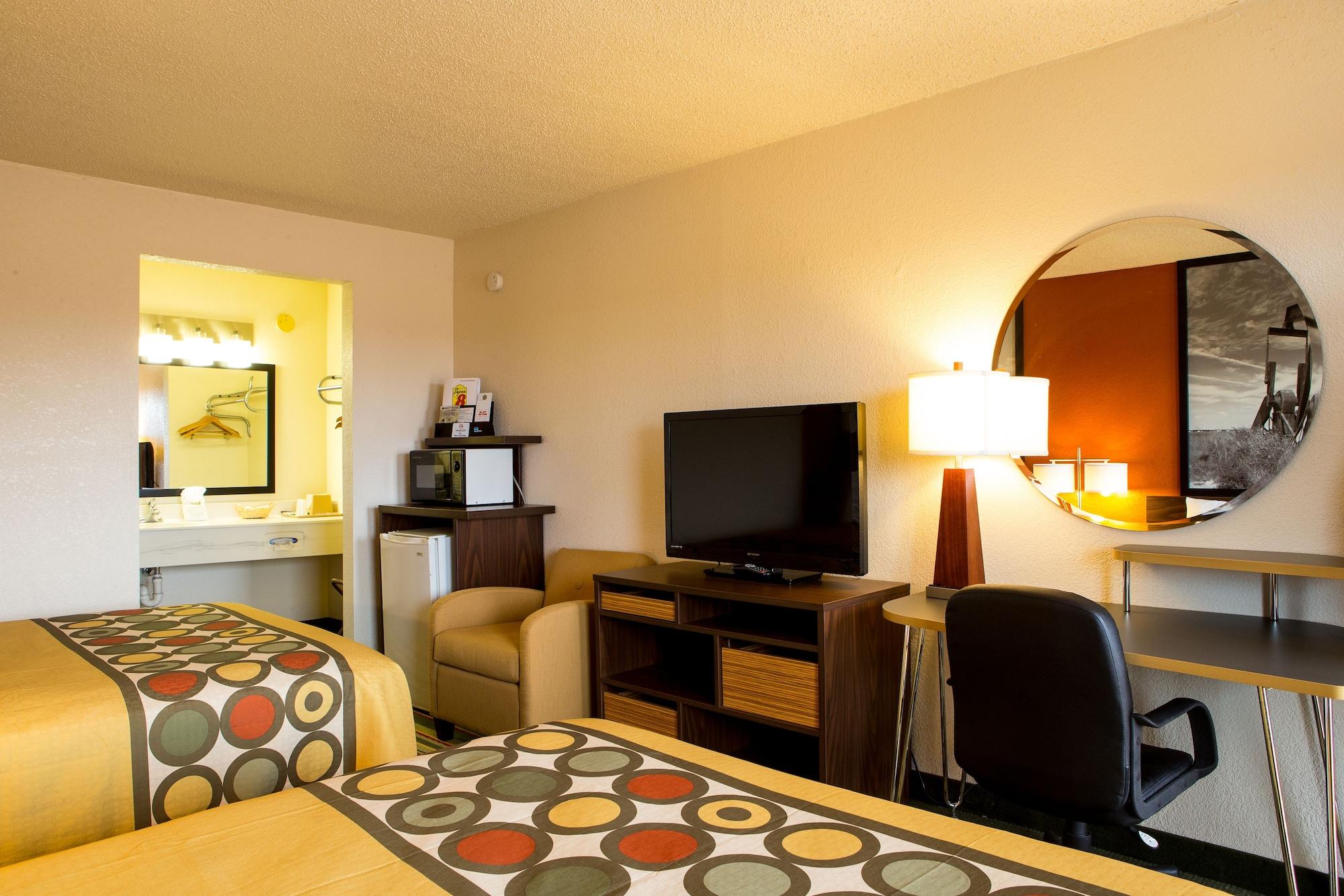 Hotel Super 8 By Wyndham Woodward Esterno foto