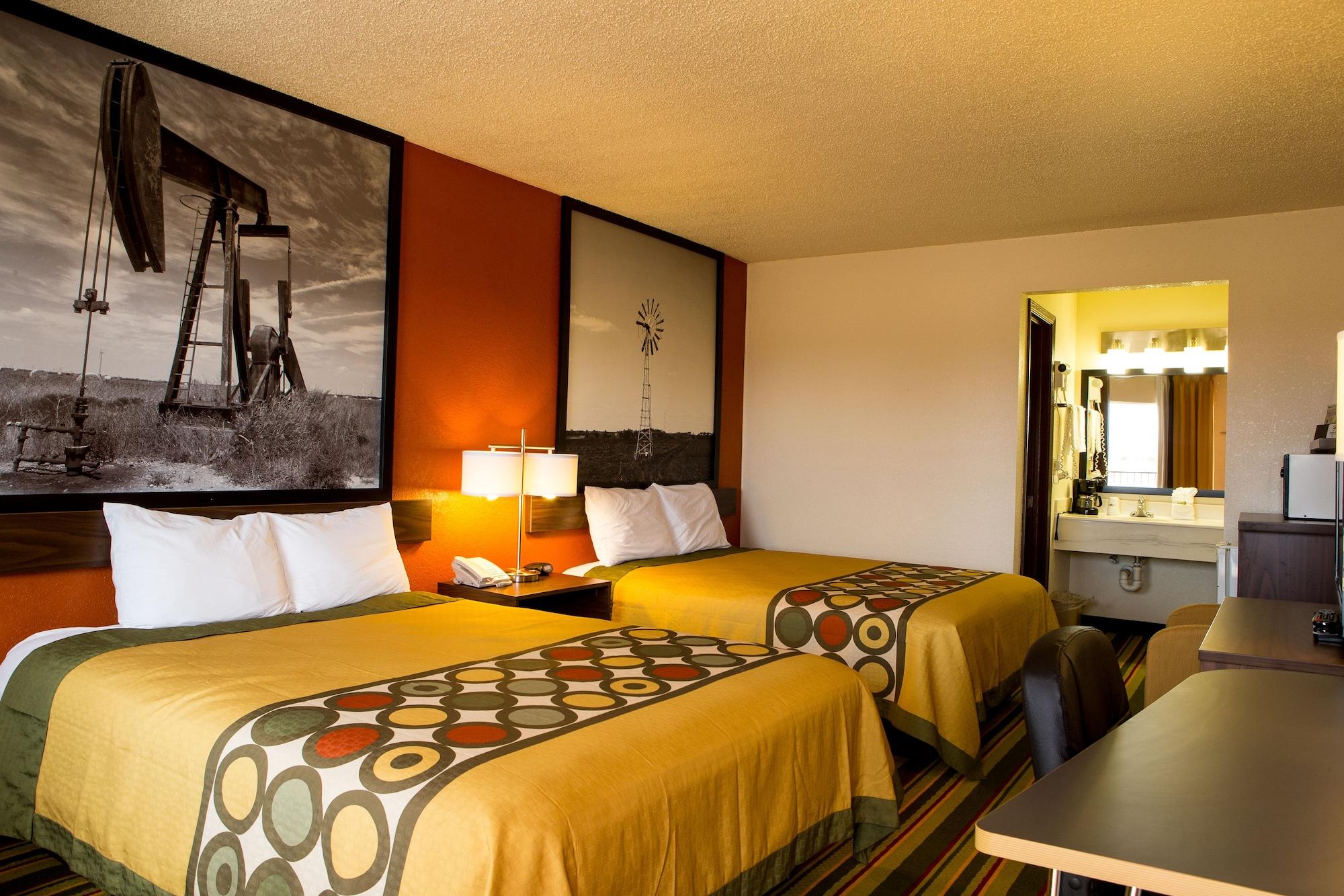 Hotel Super 8 By Wyndham Woodward Esterno foto